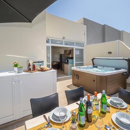 Summer Breeze Penthouse With Private Hot Tub & Terrace With Panoramic Views, By Getawaysmalta Меллиеха Экстерьер фото