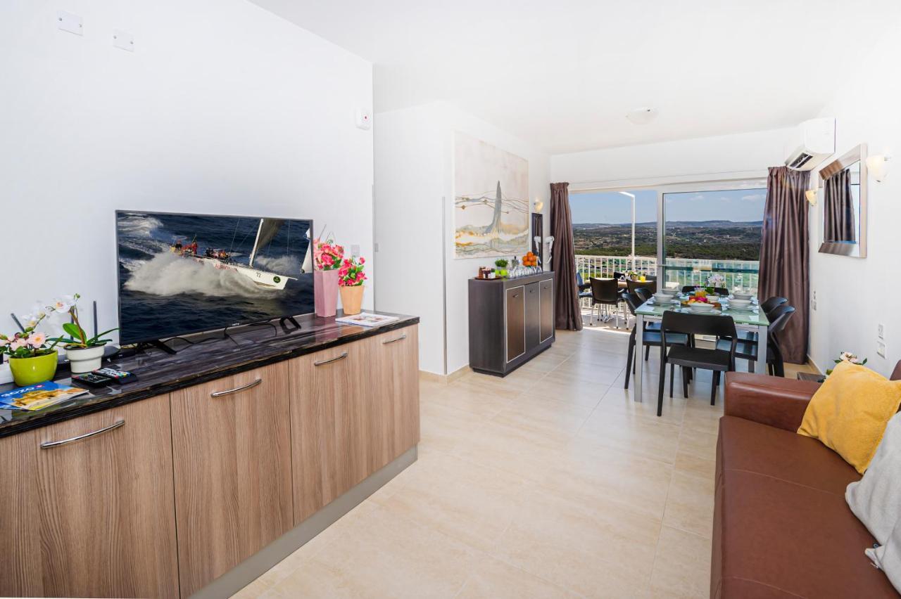 Summer Breeze Penthouse With Private Hot Tub & Terrace With Panoramic Views, By Getawaysmalta Меллиеха Экстерьер фото
