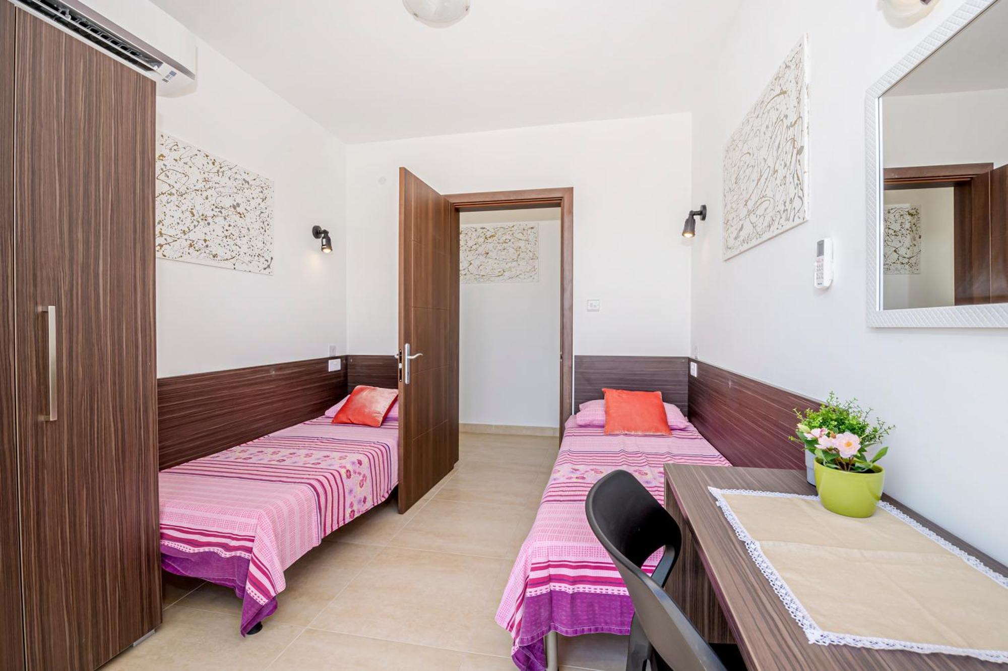 Summer Breeze Penthouse With Private Hot Tub & Terrace With Panoramic Views, By Getawaysmalta Меллиеха Экстерьер фото